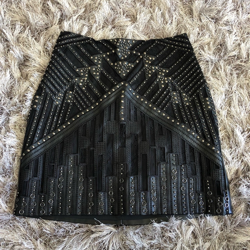 Bebe skirt